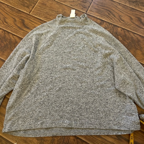 H&M Grey Mock Neck Long Sleeve Size Large - Picture 1 of 4